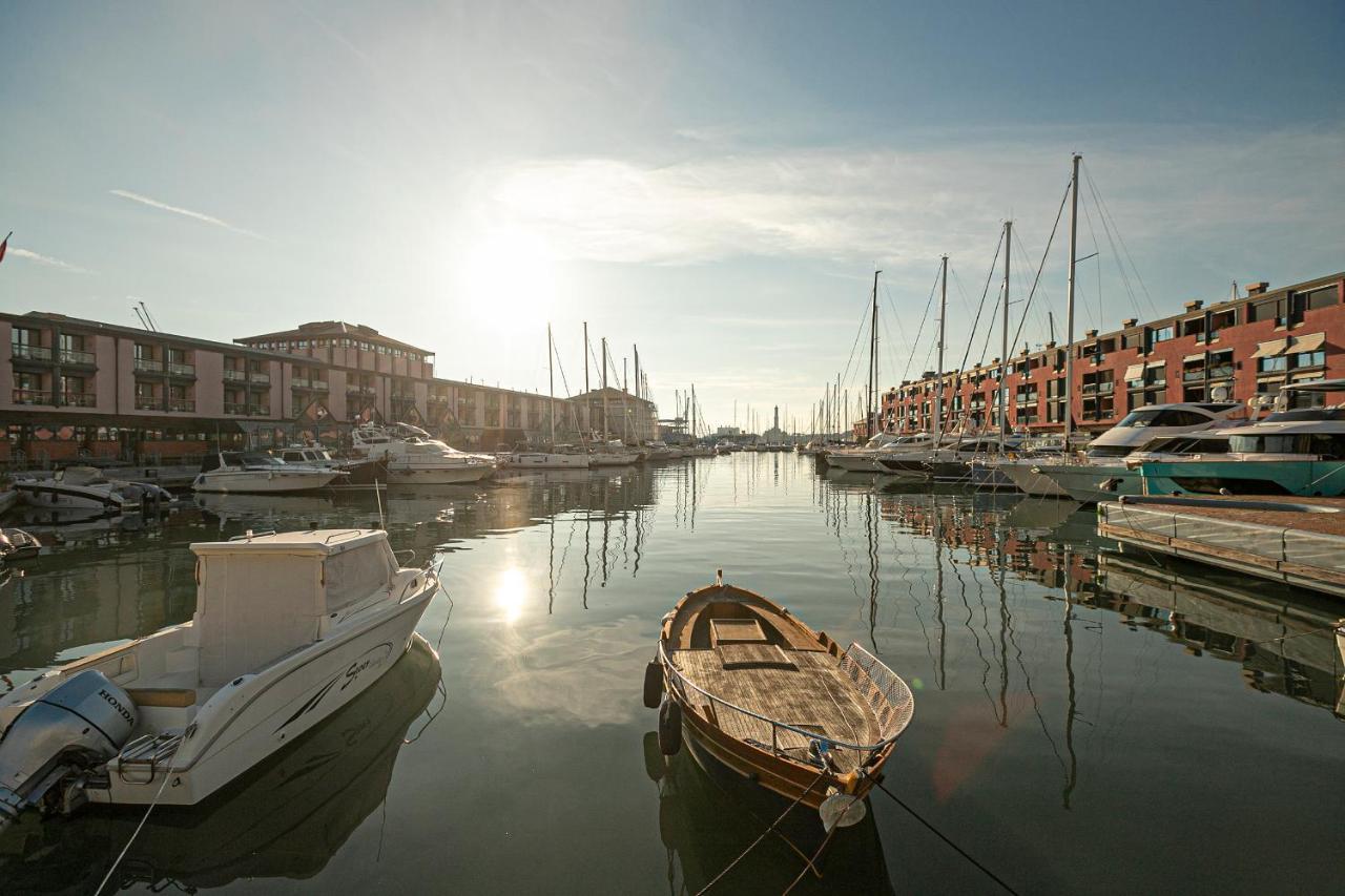 Real Italian Estate - Red Coral Διαμέρισμα Γένοβα Εξωτερικό φωτογραφία